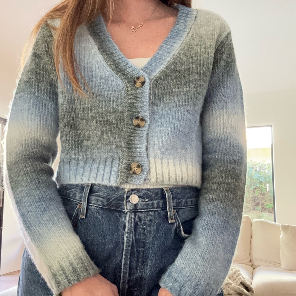 Blue chunky style cropped Cardigan brand new size small: cottage core